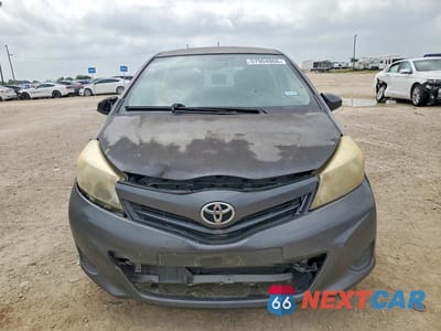 Piąte zdjęcie samochodu w środku: 2012 TOYOTA YARIS 5-DOOR LE VIN:JTDKTUD37CD509995 - miniatura