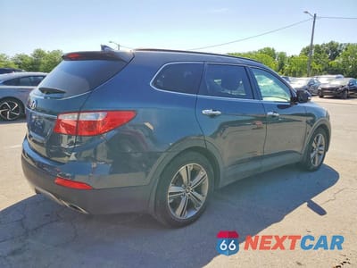 Trzecie zdjęcie samochodu z tyłu: 2016 HYUNDAI SANTA FE SE VIN:KM8SR4HF3GU139827 - miniatura