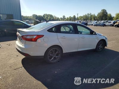Trzecie zdjęcie samochodu z tyłu: 2014 FORD FOCUS SE VIN:1FADP3F2XEL307226 - miniatura