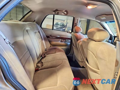 Zdjęcie 10 z 12 samochodu: 2002 MERCURY GRAND MARQUIS GS VIN:2MEFM74W02X664503 - miniatura