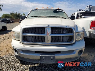Piąte zdjęcie samochodu w środku: 2004 DODGE RAM 3500 ST VIN:3D7LU38674G136709 - miniatura