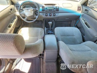 Zdjęcie 8 z 12 samochodu: 2004 TOYOTA CAMRY VIN:4T1BE32K04U864843 - miniatura