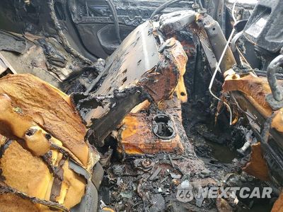Zdjęcie 8 z 13 samochodu: 2013 FORD EXPLORER LIMITED VIN:1FM5K8F8XDGA19921 - miniatura