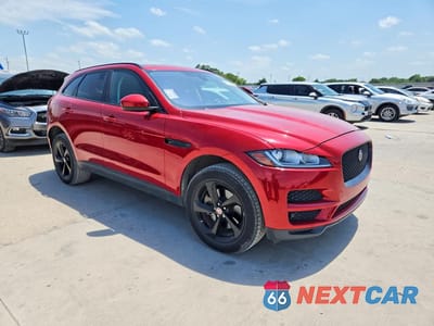 Czwarte zdjęcie samochodu z boku: 2017 JAGUAR F-PACE PREMIUM VIN:SADCJ2BV7HA886911 - miniatura
