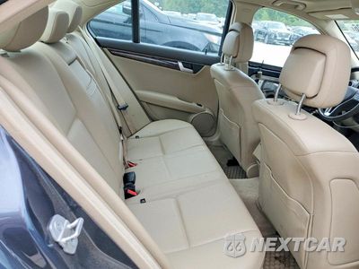 Zdjęcie 10 z 13 samochodu: 2013 MERCEDES-BENZ C 300 4MATIC VIN:WDDGF8AB2DR286033 - miniatura