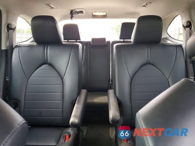 Zdjęcie 10 z 14 samochodu: 2023 TOYOTA HIGHLANDER XLE VIN:5TDKDRBH2PS045307 - miniatura