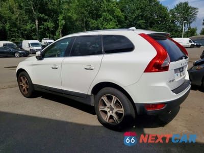 Drugie zdjęcie samochodu z przodu: 2013 VOLVO XC60 T6 VIN:YV4902DZ2D2439221 - miniatura