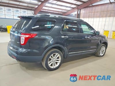 Trzecie zdjęcie samochodu z tyłu: 2013 FORD EXPLORER XLT VIN:1FM5K8D87DGA51230 - miniatura