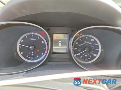 Zdjęcie 9 z 13 samochodu: 2018 HYUNDAI SANTA FE SE VIN:KM8SM4HF0JU277993 - miniatura