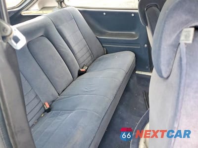 Zdjęcie 10 z 12 samochodu: 1988 SAAB 900 S VIN:YS3AK35D4J3021213 - miniatura
