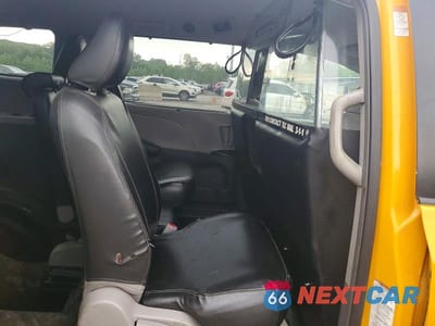 Zdjęcie 11 z 14 samochodu: 2016 TOYOTA SIENNA LE VIN:5TDKK3DC4GS763462 - miniatura