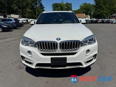 Piąte zdjęcie samochodu w środku: 2018 BMW X5 XDRIVE50I VIN:5UXKR6C56J0U15090 - miniatura