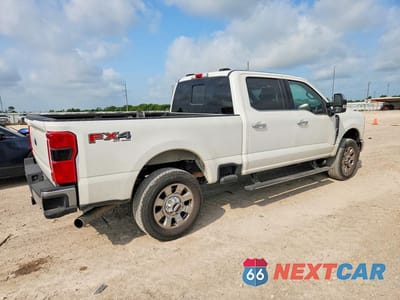 Trzecie zdjęcie samochodu z tyłu: 2024 FORD F250 SUPER DUTY VIN:1FT8W2BNXREF29980 - miniatura