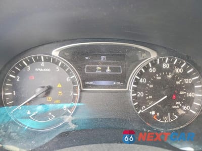 Zdjęcie 9 z 12 samochodu: 2017 NISSAN PATHFINDER SV VIN:5N1DR2MN9HC662805 - miniatura