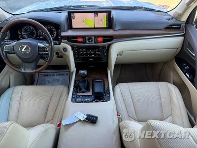 Zdjęcie 13 z 14 samochodu: 2016 LEXUS LX 570 VIN:JTJHY7AX3G4213685 - miniatura