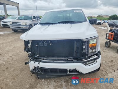 Piąte zdjęcie samochodu w środku: 2021 FORD F150 SUPERCREW VIN:1FTEW1CP2MFB91586 - miniatura