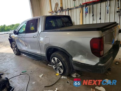 Drugie zdjęcie samochodu z przodu: 2017 HONDA RIDGELINE RTL VIN:5FPYK3F79HB016785 - miniatura