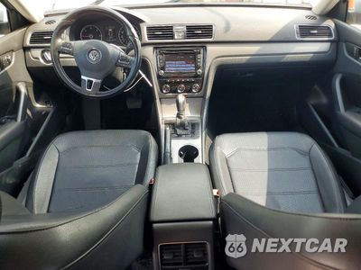 Zdjęcie 8 z 12 samochodu: 2015 VOLKSWAGEN PASSAT SE VIN:1VWBV7A36FC095468 - miniatura