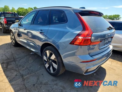 Drugie zdjęcie samochodu z przodu: 2024 VOLVO XC60 PLUS VIN:YV4H60DL3R1814749 - miniatura