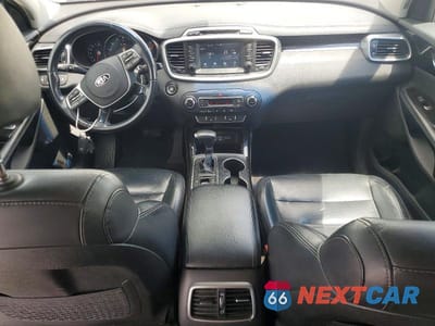 Zdjęcie 8 z 12 samochodu: 2019 KIA SORENTO EX V6 VIN:5XYPHDA57KG447639 - miniatura
