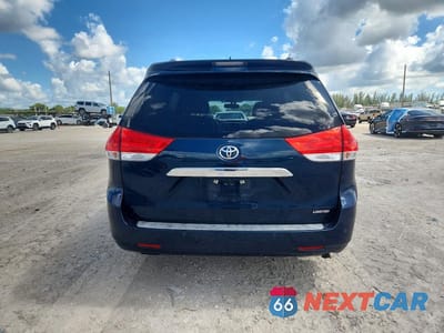 Zdjęcie 6 z 12 samochodu: 2011 TOYOTA SIENNA LIMITED 7-PASSENGER VIN:5TDYK3DC5BS110710 - miniatura
