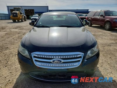 Piąte zdjęcie samochodu w środku: 2018 FORD TAURUS POLICE INTERCEPTOR VIN:1FAHP2MK9JG117628 - miniatura