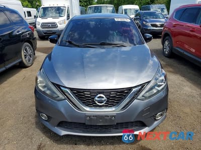 Piąte zdjęcie samochodu w środku: 2017 NISSAN SENTRA SR VIN:3N1AB7AP6HY411264 - miniatura