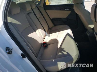 Zdjęcie 10 z 12 samochodu: 2018 HONDA CIVIC EX VIN:19XFC2F74JE004398 - miniatura