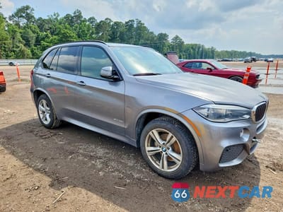 Czwarte zdjęcie samochodu z boku: 2016 BMW X5 SDRIVE35I VIN:5UXKR2C54G0R72565 - miniatura