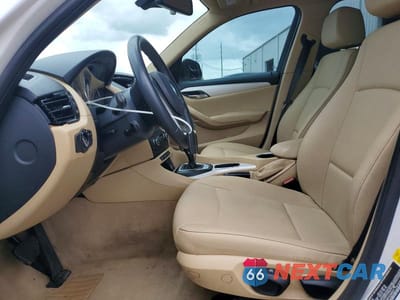 Zdjęcie 7 z 12 samochodu: 2015 BMW X1 SDRIVE28I VIN:WBAVM1C59FVZ94521 - miniatura