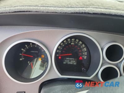 Zdjęcie 9 z 12 samochodu: 2012 TOYOTA TUNDRA CREWMAX LIMITED VIN:5TFFY5F1XCX123378 - miniatura