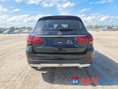 Zdjęcie 6 z 13 samochodu: 2022 MERCEDES-BENZ GLC 300 VIN:W1N0G8DB1NV373184 - miniatura