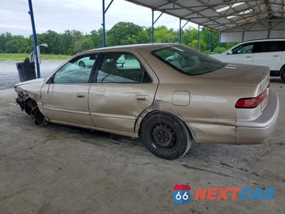Drugie zdjęcie samochodu z przodu: 1998 TOYOTA CAMRY LE VIN:4T1BG22K0WU340602 - miniatura