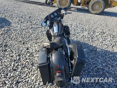 Zdjęcie 6 z 9 samochodu: 2012 HARLEY-DAVIDSON FLHXSE3 CVO STREET GLIDE VIN:1HD1PZ814CB956476 - miniatura