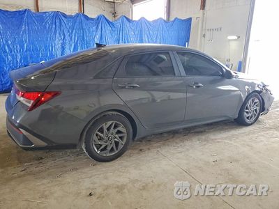 Trzecie zdjęcie samochodu z tyłu: 2024 HYUNDAI ELANTRA SEL VIN:KMHLM4DGXRU812245 - miniatura