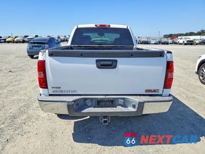 Zdjęcie 6 z 12 samochodu: 2010 GMC SIERRA C1500 SL VIN:1GTSCUEA4AZ280107 - miniatura