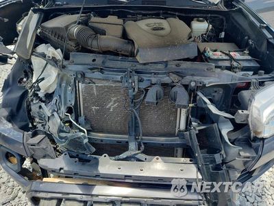 Zdjęcie 11 z 13 samochodu: 2022 TOYOTA TACOMA TRD OFF-ROAD VIN:3TMCZ5AN7NM475465 - miniatura