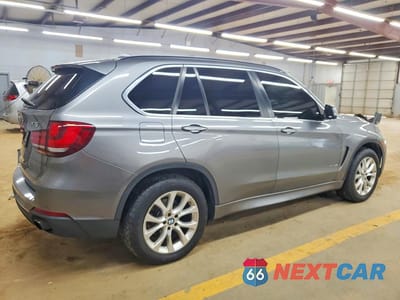 Trzecie zdjęcie samochodu z tyłu: 2016 BMW X5 XDRIVE35I VIN:5UXKR0C5XG0P30464 - miniatura