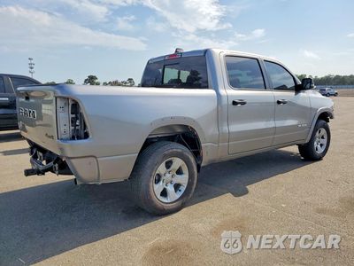 Trzecie zdjęcie samochodu z tyłu: 2025 RAM 1500 BIG HORN VIN:1C6SRFFP8SN729592 - miniatura