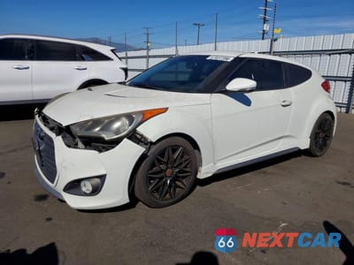 2015 HYUNDAI VELOSTER TURBO KMHTC6AE6FU216904 - główne zdjęcie licytacji z USA - miniatura