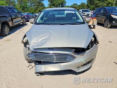 Piąte zdjęcie samochodu w środku: 2015 FORD FOCUS SE VIN:1FADP3F29FL303976 - miniatura