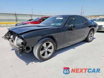 2014 DODGE CHALLENGER SXT 2C3CDYAG2EH208481 - główne zdjęcie licytacji z USA - miniatura