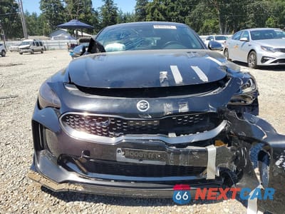 Piąte zdjęcie samochodu w środku: 2018 KIA STINGER GT-LINE VIN:KNAE45LC3J6011826 - miniatura