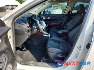 Zdjęcie 7 z 13 samochodu: 2017 MAZDA CX-3 TOURING VIN:JM1DKDC78H0147867 - miniatura