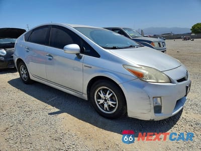 Czwarte zdjęcie samochodu z boku: 2010 TOYOTA PRIUS II VIN:JTDKN3DUXA0069563 - miniatura