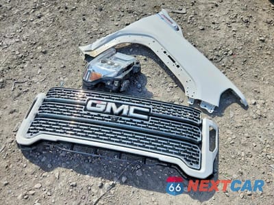 Zdjęcie 12 z 13 samochodu: 2020 GMC SIERRA K2500 DENALI VIN:1GT49REY7LF195803 - miniatura