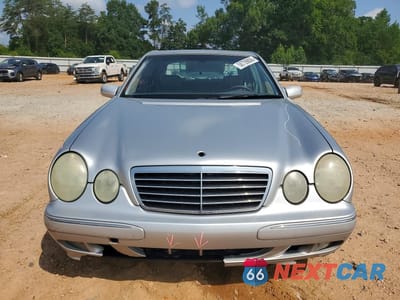 Piąte zdjęcie samochodu w środku: 2000 MERCEDES-BENZ E 430 VIN:WDBJF70JXYA985643 - miniatura