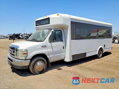 Drugie zdjęcie samochodu z przodu: 2009 FORD E450 SHUTTLE BUS VIN:1FDFE45P89DA90086 - miniatura