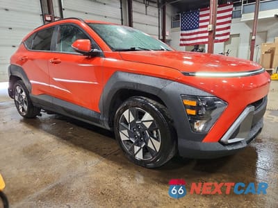 Czwarte zdjęcie samochodu z boku: 2024 HYUNDAI KONA SEL VIN:KM8HB3AB2RU096505 - miniatura