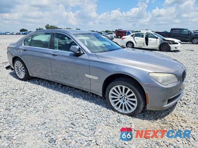 Czwarte zdjęcie samochodu z boku: 2012 BMW 750 LXI VIN:WBAKC8C55CC437756 - miniatura